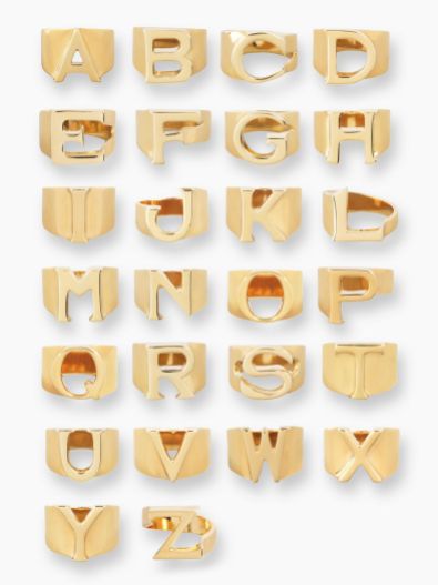 Anéis alfabeto da chloe (PVP: 200 eur), em www.chloe.com